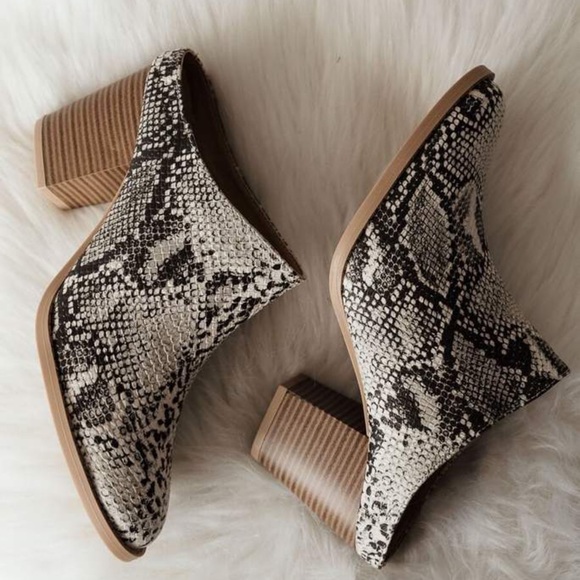❤️ Snakeskin print slip on grey mules 1 LEFT!!! - Picture 6 of 8
